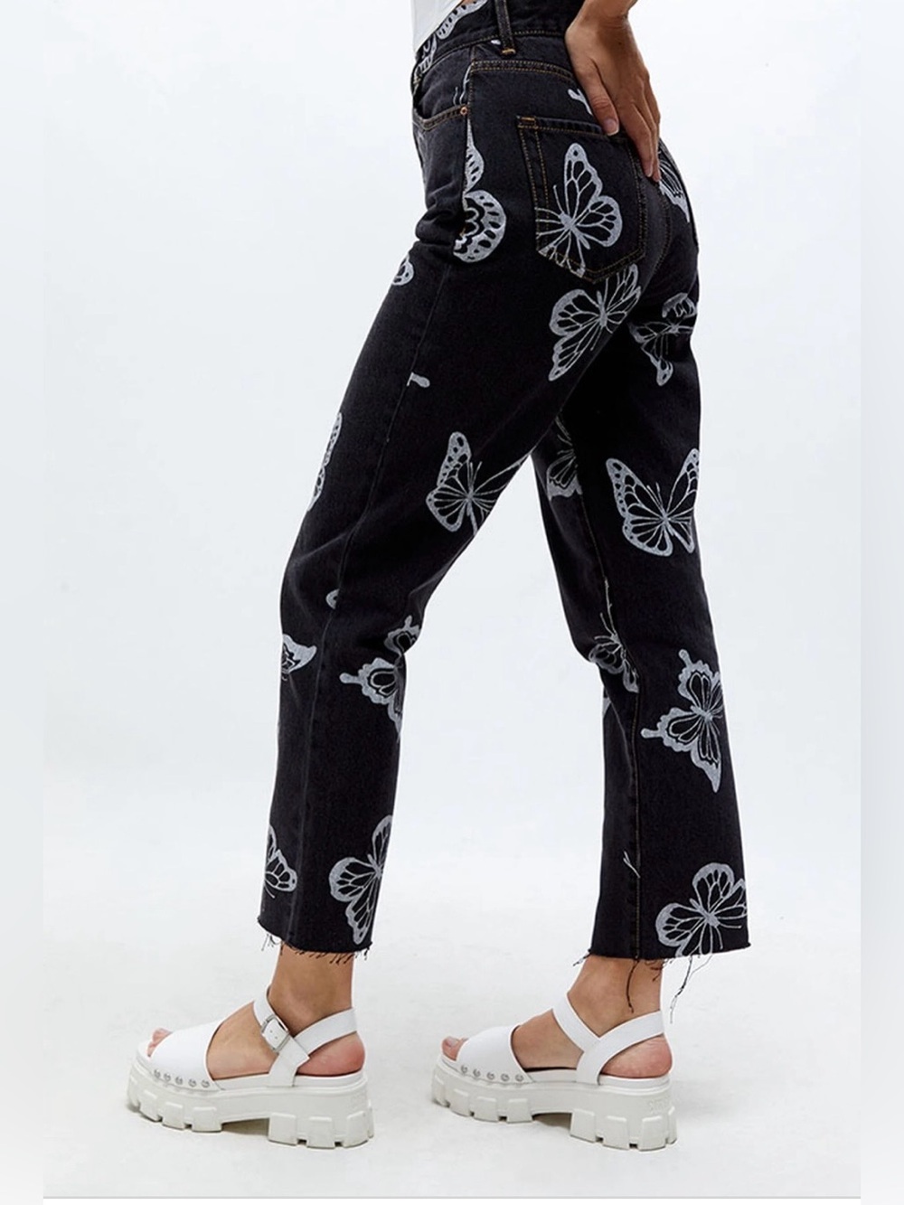 PACSUN butterfly cropped jeans-size 24 like new